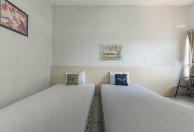 标准间, Urbanview Hotel D Pineapple Villa Ciater By Reddoorz