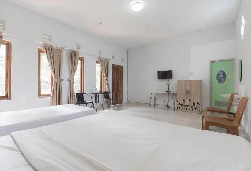 ファミリールーム, Urbanview Hotel D Pineapple Villa Ciater By Reddoorz