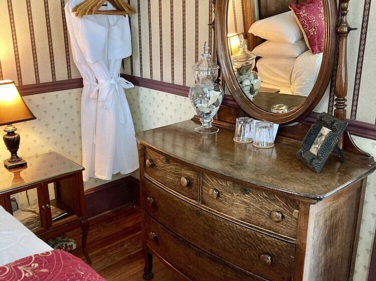 غرفة قياسية, Old Powder House Inn