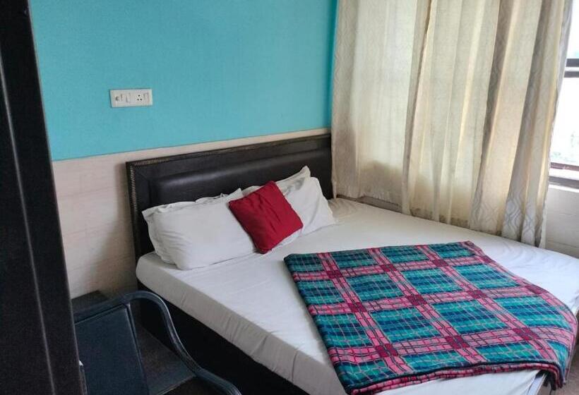 غرفة ديلوكس, Grand City2