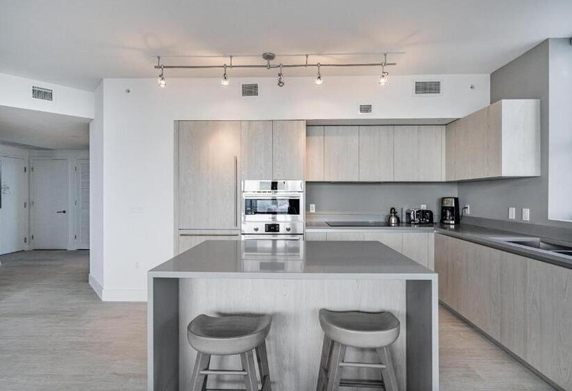 Люкс 2 Спальни, Hyde Beach House Hollywood Private Suites