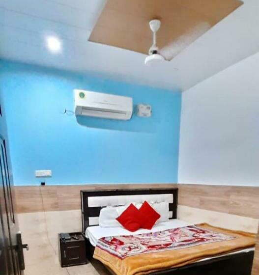 غرفة ديلوكس, Grand City2