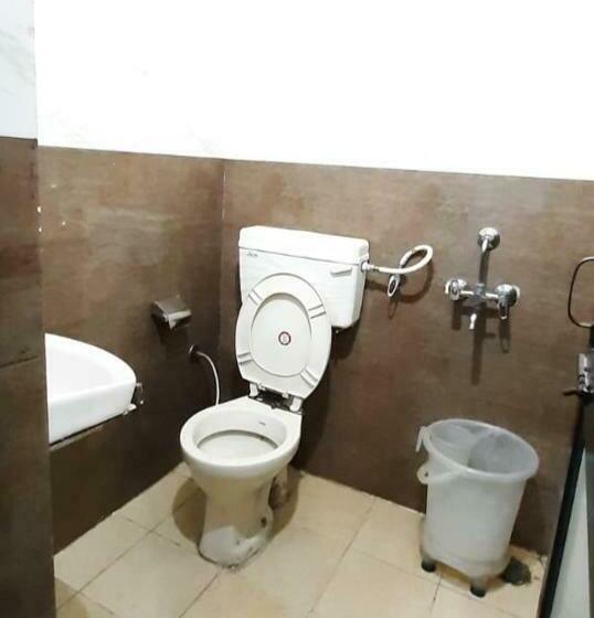 غرفة ديلوكس, Grand City2