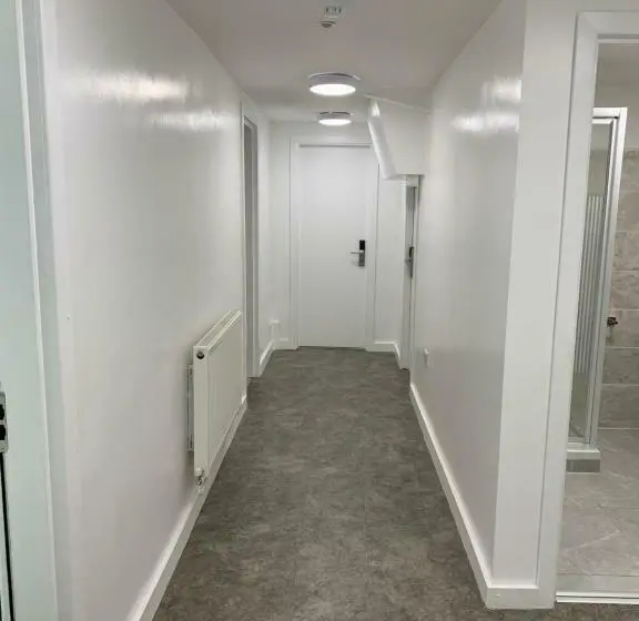 اتاق استاندارد چهار تخته, Rahman Hostel