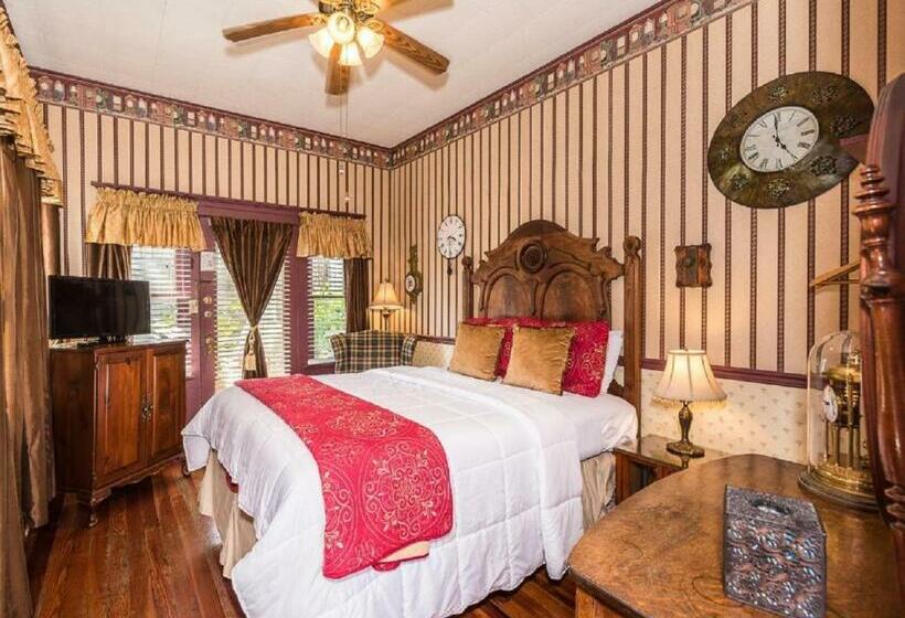 Номер Стандарт, Old Powder House Inn