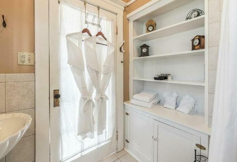 غرفة قياسية, Old Powder House Inn