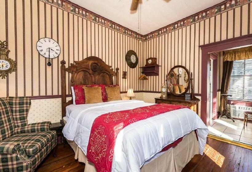 غرفة قياسية, Old Powder House Inn