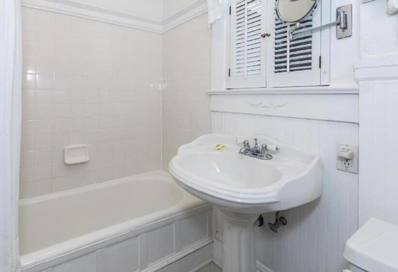 غرفة قياسية سرير كينج, Old Powder House Inn