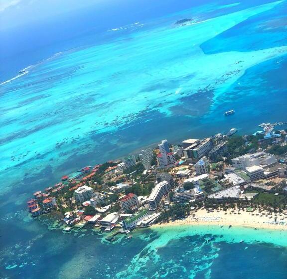 חדר קלאסי לארבעה, Apartahotel Caribe Diez