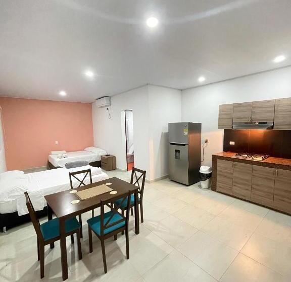 スタンダード４人部屋, Apartahotel Caribe Diez