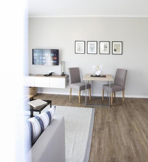 Президентский Люкс, Appartementhotel Fidelio