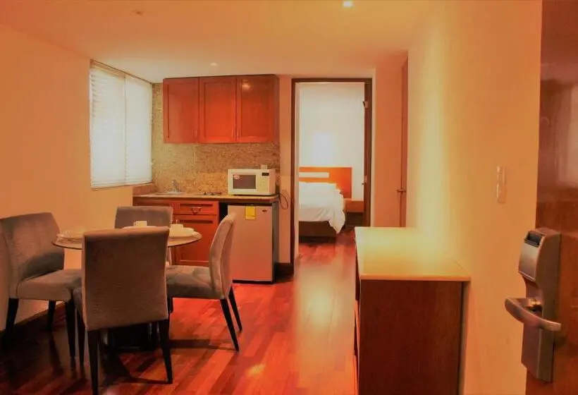 اتاق استاندارد, Condesa Suites