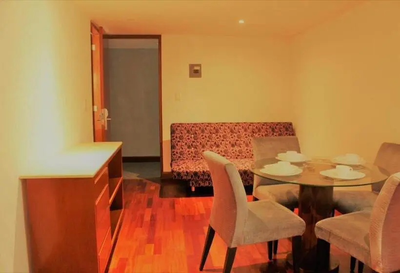 اتاق استاندارد, Condesa Suites