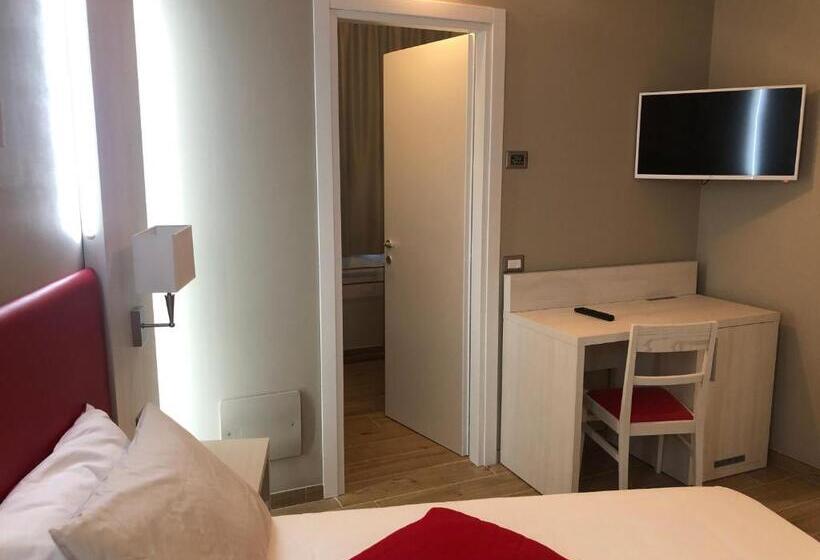 غرفة قياسية ثلاثية, La Dimora Di Via Trieste