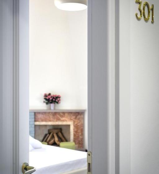 סוויטה עם מרפסת, Luxury Rooms & Suites