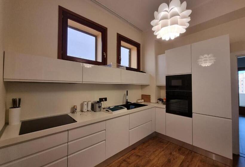 דירת פנטהאוז 1 חדרי שינה, Luxury Rooms & Suites