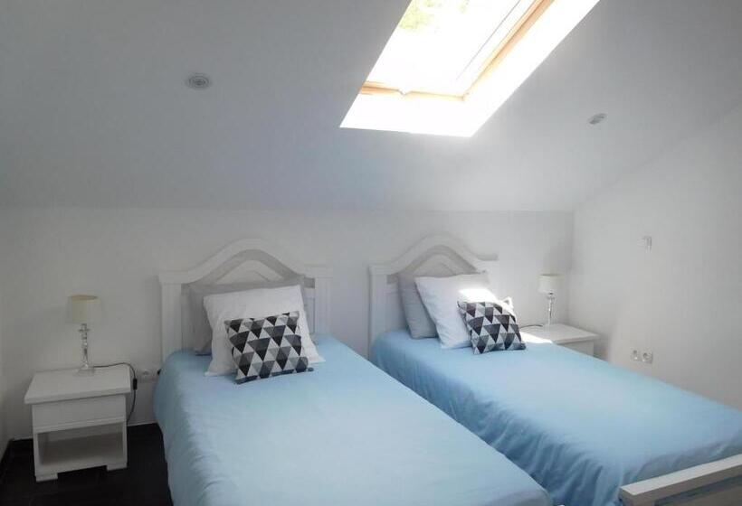 سوئیت پرزیدنت, Villa Aronija