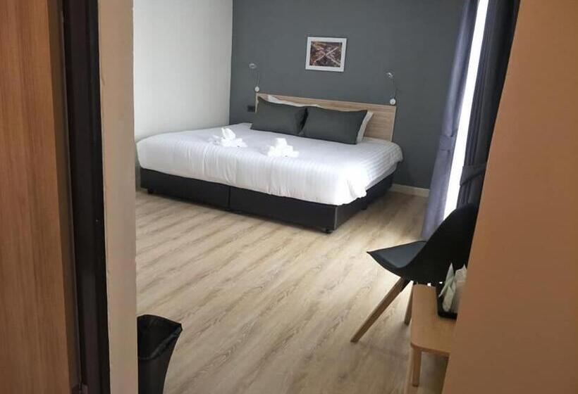 스탠다드 룸 킹사이즈 침대, Tisa Hotel Udonthani