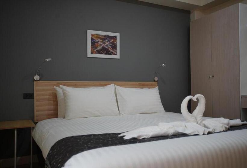 스탠다드 룸 킹사이즈 침대, Tisa Hotel Udonthani