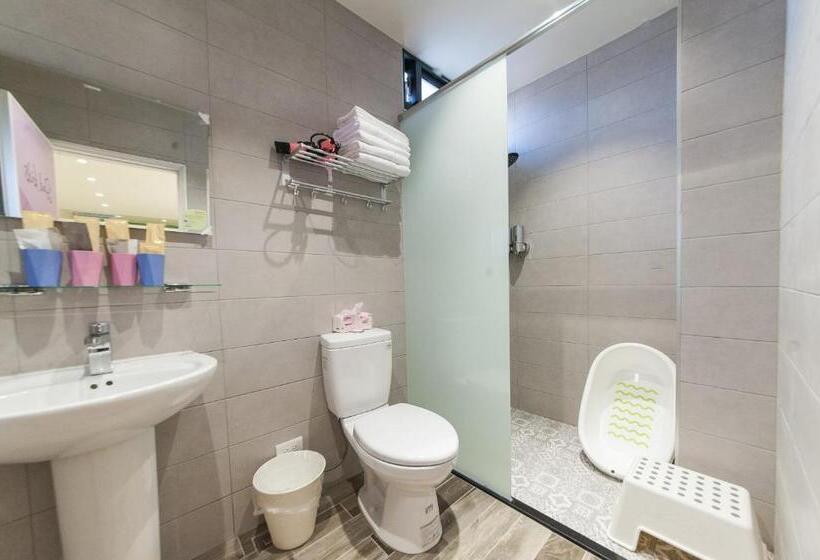 اتاق خانوادگی, Superman