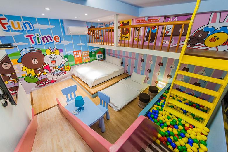 اتاق استاندارد سه نفره, Superman