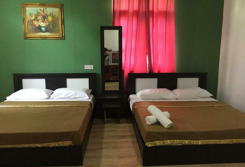 غرفة عائلية, Sura Inn