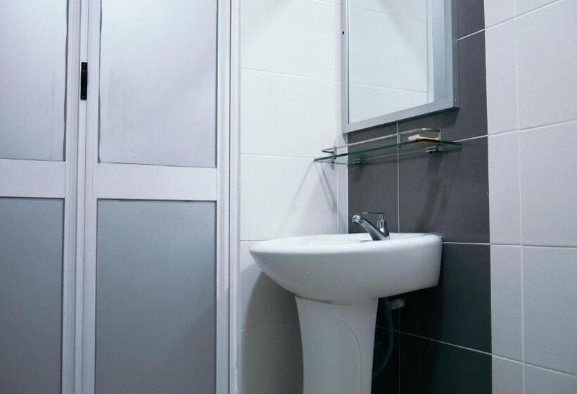 غرفة قياسية, Sura Inn