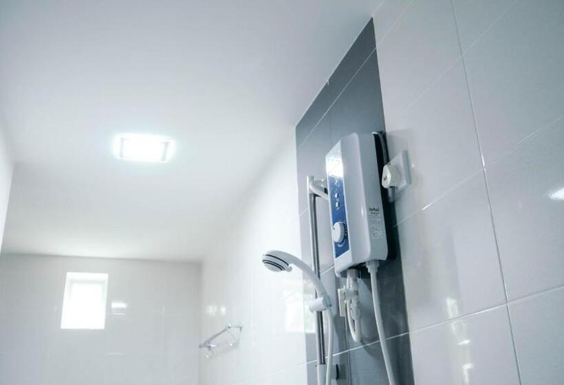 غرفة قياسية, Sura Inn