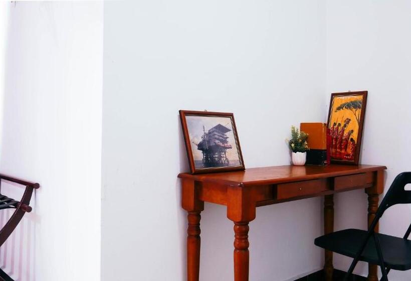 غرفة قياسية, Sura Inn