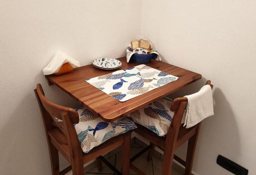 اتاق لوکس, B&b Alda