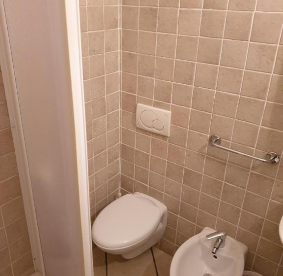 اتاق لوکس, B&b Alda