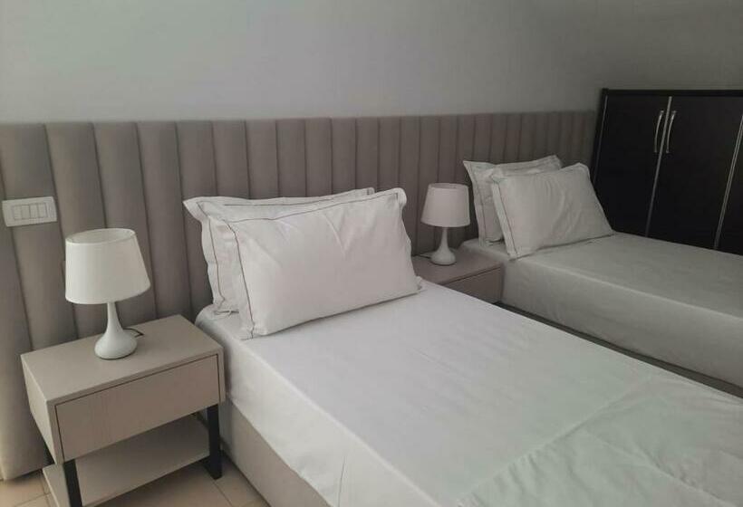اتاق اکونومی, Guesthouse Pelivani