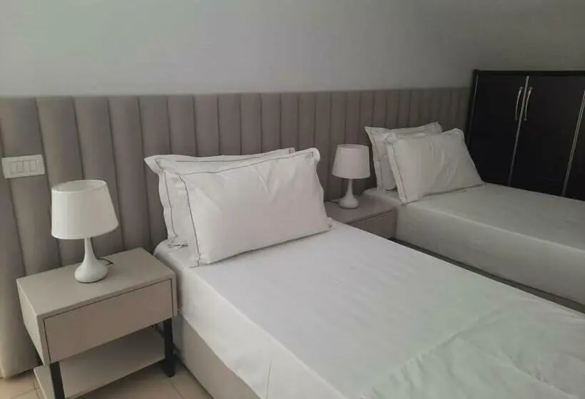 اتاق اکونومی, Guesthouse Pelivani