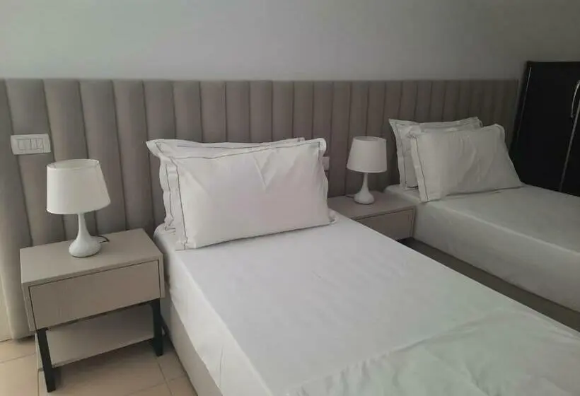 اتاق اکونومی, Guesthouse Pelivani