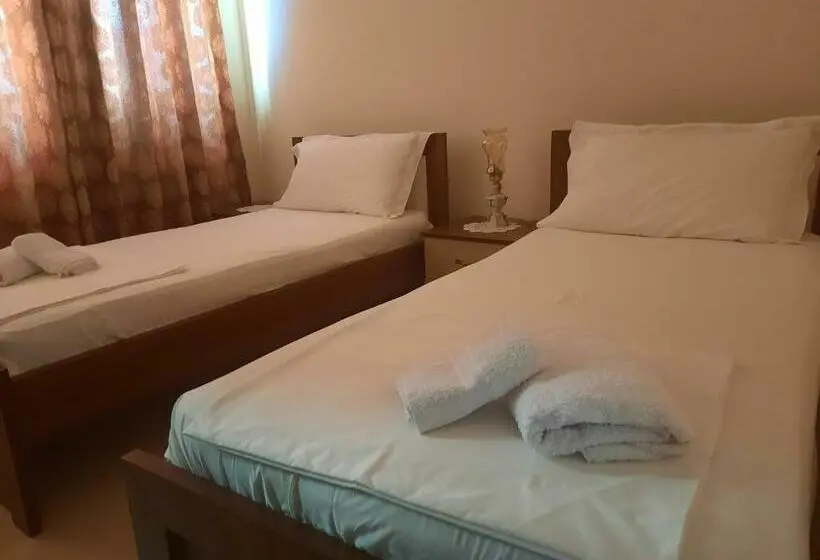 اتاق اکونومی, Guesthouse Pelivani