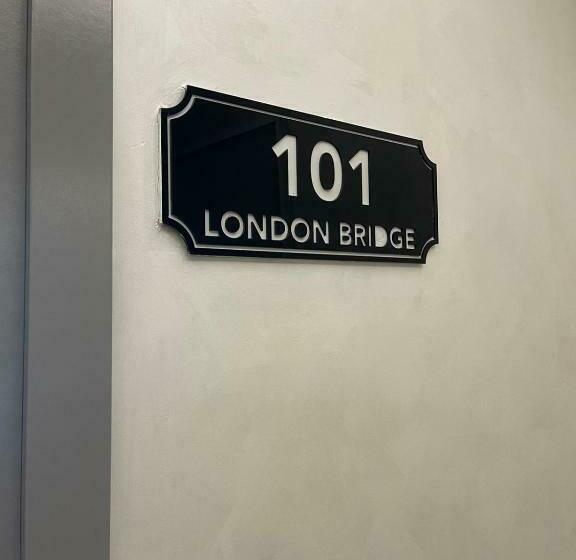 דירת חדר, Vila Shard Boutique