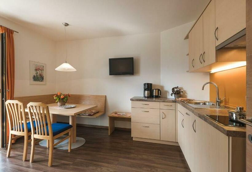 آپارتمان 2 خوابه, Untermairhof