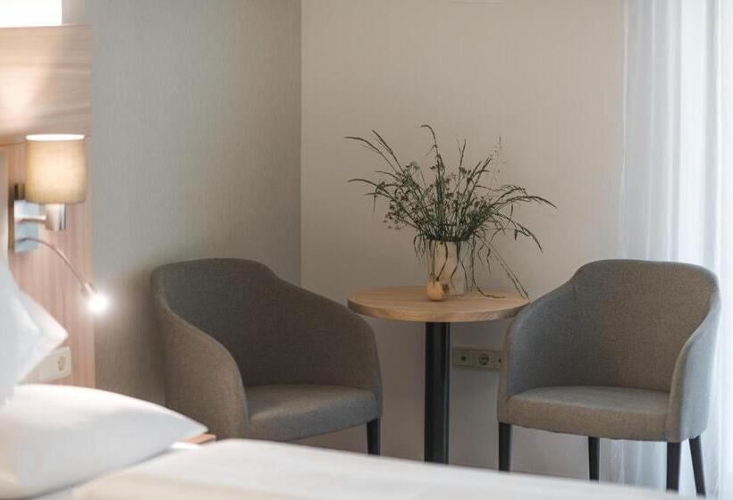 آپارتمان 2 خوابه, Untermairhof