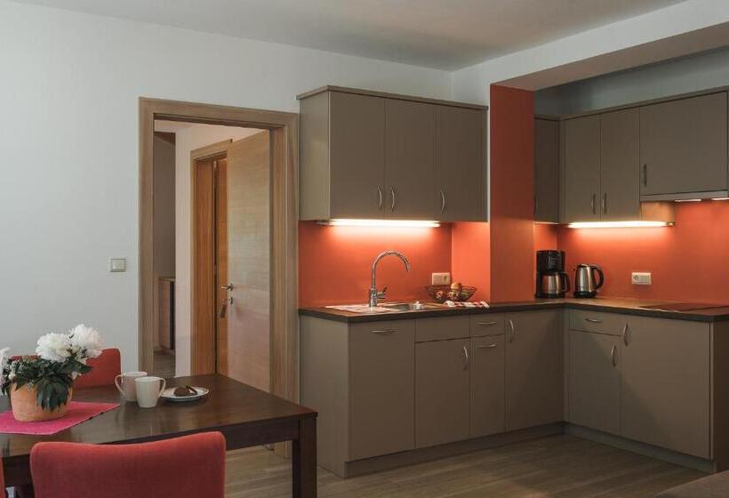 آپارتمان 2 خوابه, Untermairhof