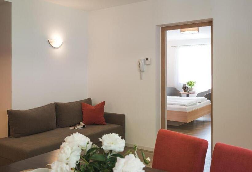 آپارتمان 2 خوابه, Untermairhof