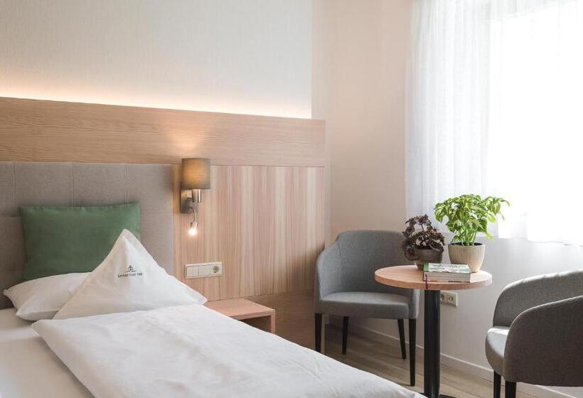 اتاق لوکس با بالکن, Untermairhof