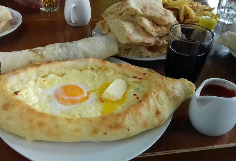 سوئیت 2 خوابه, Guesthouse Green House