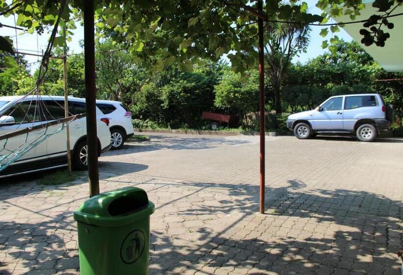 سوئیت 2 خوابه, Guesthouse Green House