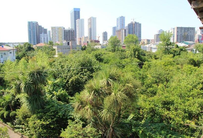 سوئیت 2 خوابه, Guesthouse Green House