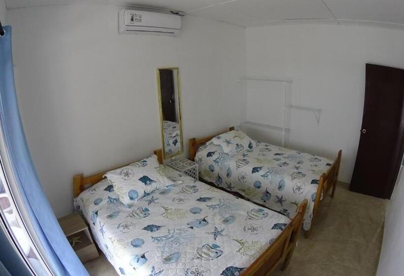 Семейный Номер, Marmows Place