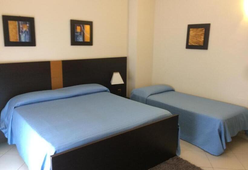 غرفة ديلوكس مزودة بشرفة, B&b Armony 111