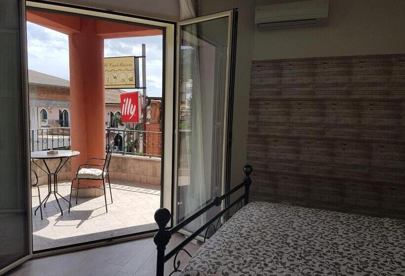 غرفة قياسية, La Porta Dell'alcantara