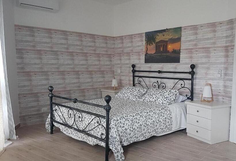 غرفة قياسية, La Porta Dell'alcantara