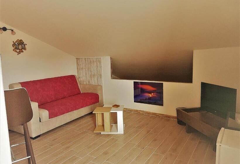 جناح, La Porta Dell'alcantara