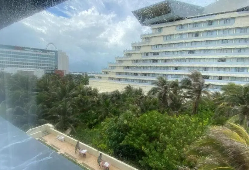 Deluxe Suite King Bed, Condo In Ocean Front Resort
